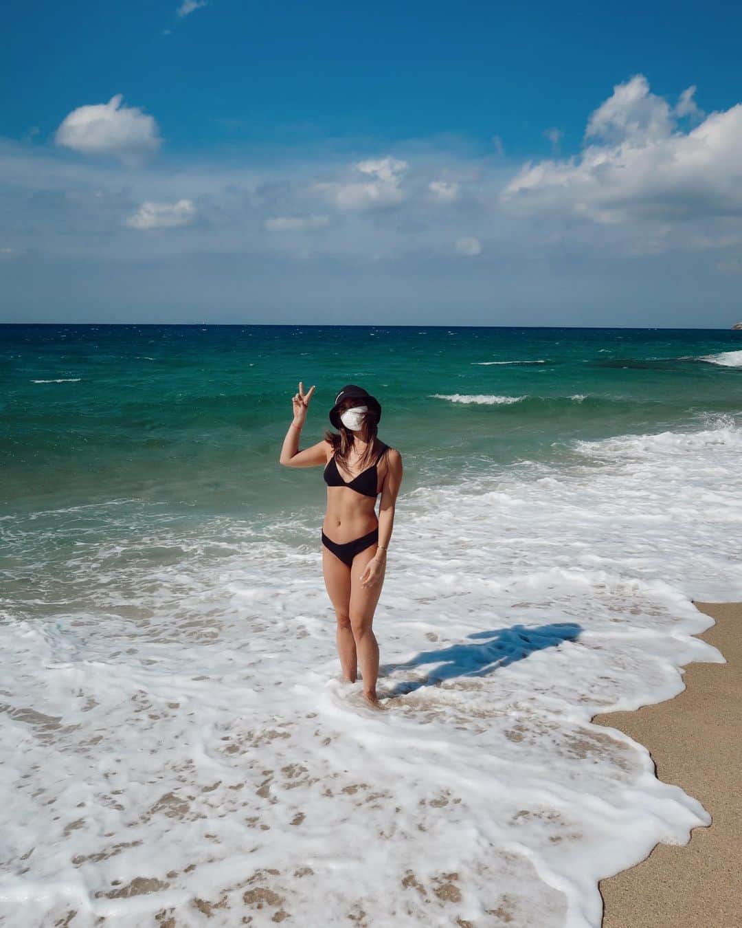 のインスタグラム：「Beach 2020🥺🏖😷 #屋久島」