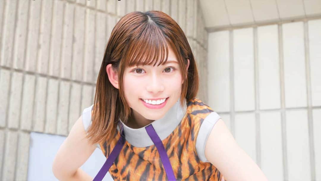 のインスタグラム：「. #東村芽依 🍓 #めいちご  #FACTORY  ぐいのみ盛り上がるウォーミングアップできているようです🐈 . 🍓🎸🐼3人揃ってFACTORY！ ゆっくり、ゆったり。 FACTORYはマイペースに進んでいきます😎 稽古中のぐいのみとトックリンの優しさにスタッフ涙😭 . #日向坂46 × #DASADA Fall&Winter Collection 10月15日開催ライブ配信 夜7時30分開演 🦖チケット販売中🦕 ※見逃し配信(アーカイブ) 期間：10月17日夜7時～10月18日夜7時まで . #dasada #青春の馬 #ナゼー .」