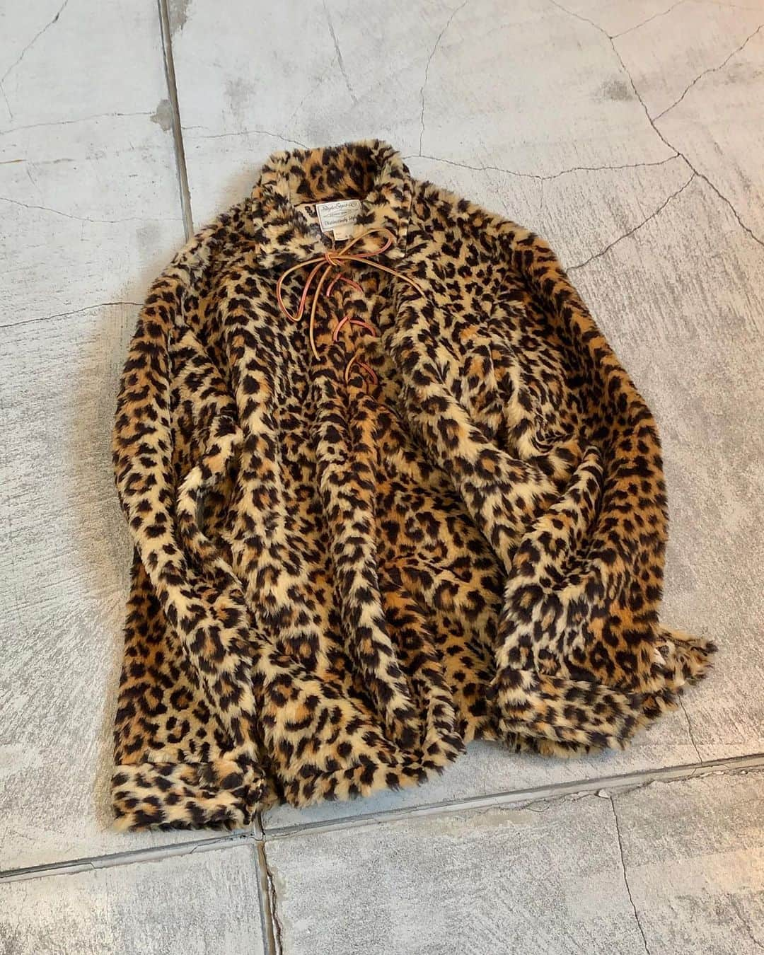 beams_harajuku_officialさんのインスタグラム写真 - (beams_harajuku_officialInstagram)「＜STYLE EYES＞ "LEOPARD KODIAK STYLE PULLOVER JACKET" #styleeyes #harajuku_beams  #beams #harajuku #tokyo」10月5日 18時17分 - beams_harajuku