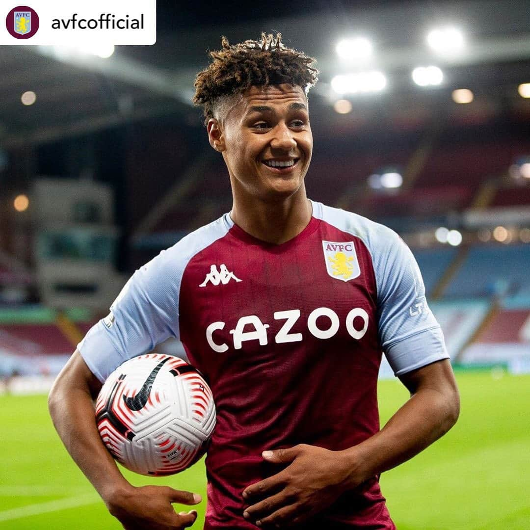 プレミアリーグさんのインスタグラム写真 - (プレミアリーグInstagram)「So, about Sunday...  #Repost x @avfcofficial   Special night, special player 😍」10月5日 18時19分 - premierleague