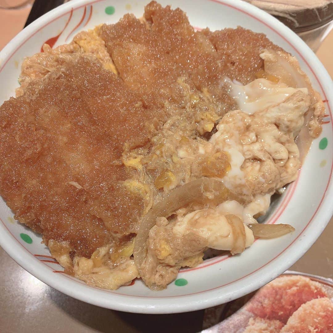 染谷俊之さんのインスタグラム写真 - (染谷俊之Instagram)「カツ丼を食べました♪(´ω｀)  #染谷俊之」10月5日 18時23分 - someya_toshiyuki