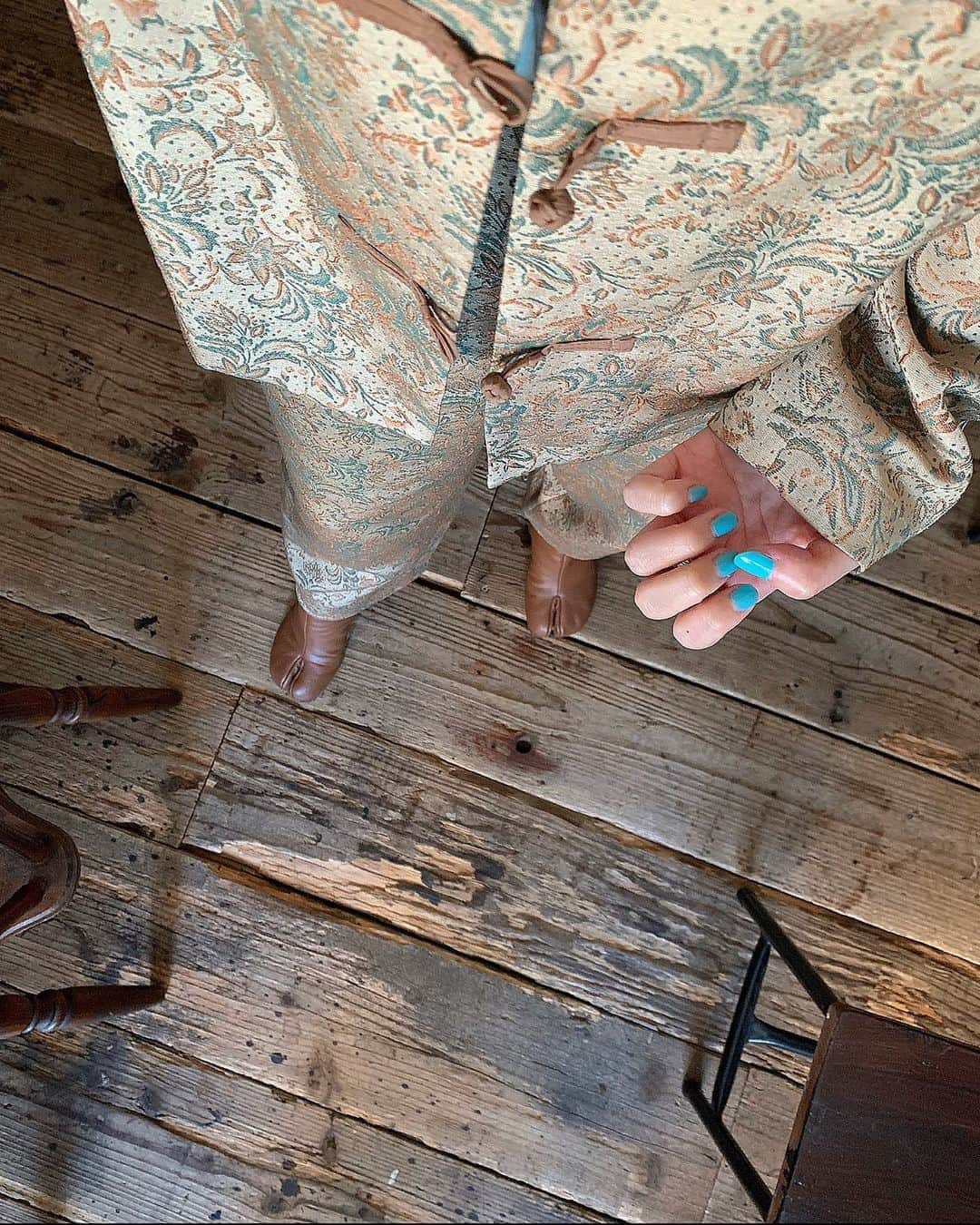 前山奈津巴さんのインスタグラム写真 - (前山奈津巴Instagram)「. . やっと着れたセットアップ。。🐒 かわいいな〜♡  見えてないけど中にはレースを仕込みました。 ブーツはお久しぶりの足袋ちゃんです♡ . タグ付けしちゃおっと。。🏷 . #ootd #code #fashion #セットアップコーデ」10月5日 18時30分 - natsuha_maeyama