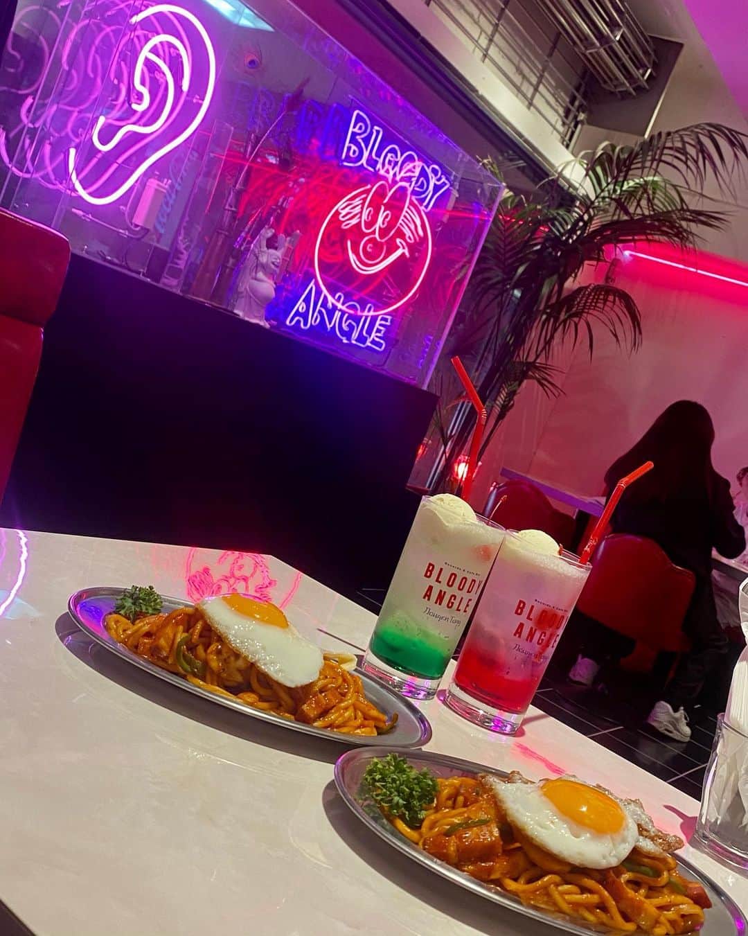 青山明日香のグルメインスタ