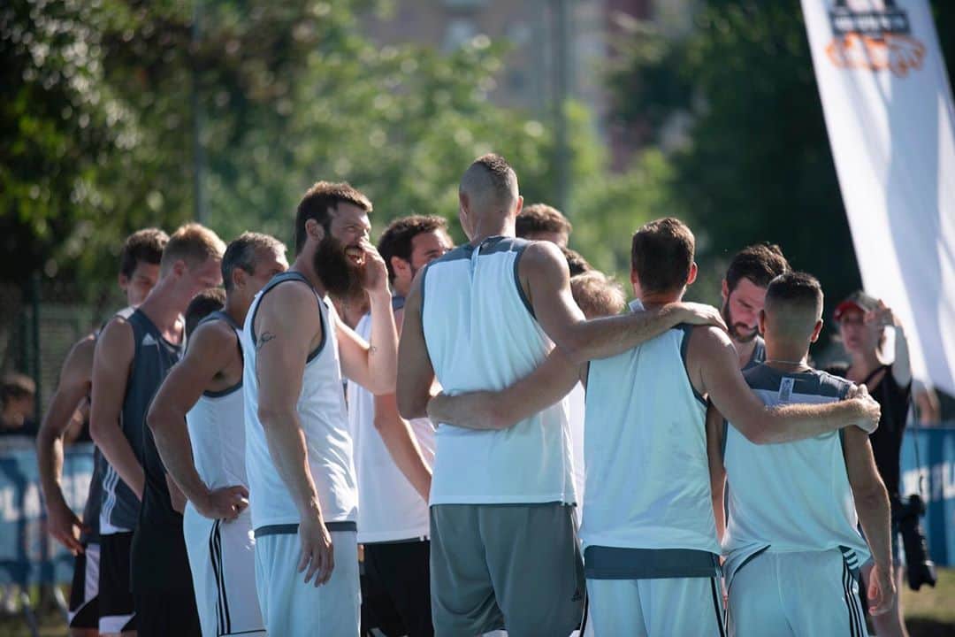 ダニーロ・ガリナリのインスタグラム：「⛹️‍♂️ Torneremo a divertirci tutti insieme!」