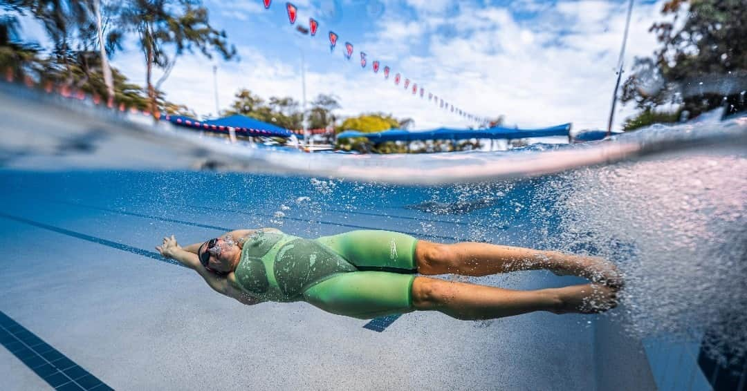 スピードさんのインスタグラム写真 - (スピードInstagram)「@chelsea_gubecka ready to #GlowAgain 💚💥✔️⚡  📸 @wadesphotos @speedoaustralia   #TeamSpeedo #MadeForThis #Speedo #MadeForFastskin」10月5日 19時00分 - speedo