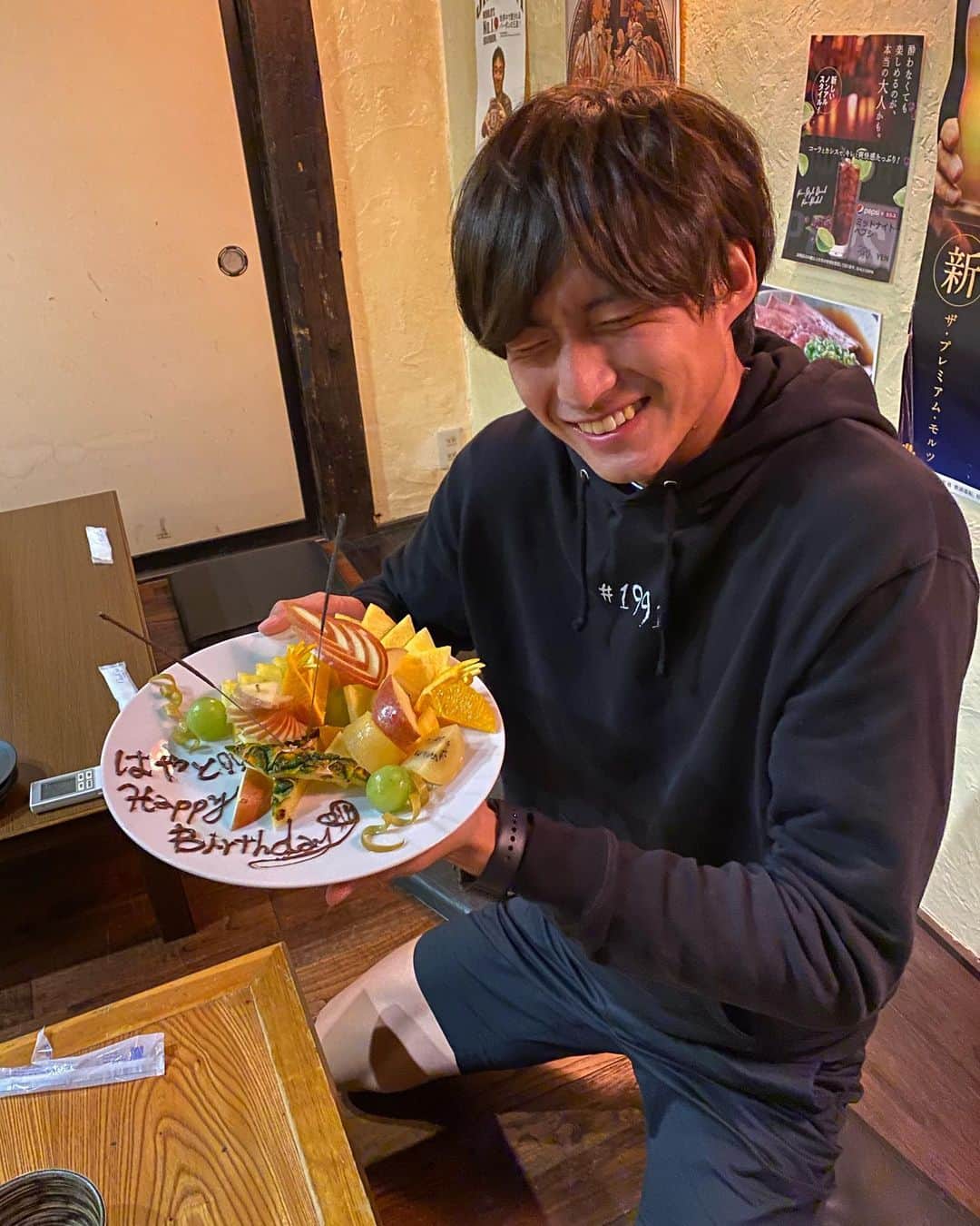 野田裕喜のインスタグラム：「摂津誕生日おめでとう🎉  #一応先輩やけど #これからも可愛がってあげる #一緒に試合に出れるように #やってこーよ」