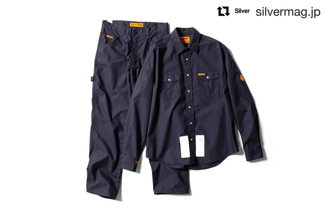 N.ハリウッドさんのインスタグラム写真 - (N.ハリウッドInstagram)「Thank you!  @silvermag.jp @takuyachiba  ・・・ Editor’s Eye   N.HOOLYWOOD Wrangler Flame Resistant Shirt & Work Pants  進化の中でも変わらない ロマン溢れる機能ウェア  今回ワークという普遍的なテーマを考えるにあたって、目に飛び込んできたのがこのN.ハリウッドとラングラーのコラボレーションだった。これはラングラーの中でも火気を伴う環境にも適したウエアを製作する日本未上陸のワークライン、Wrangler Flame Resistantのアイテムをベースにしたものだ。ワークウエアとは本来、働くための過酷な環境にも耐えうる機能と耐久性を備えたもの。メンズファッションにおけるワークウエアへのリスペクトは機能性とともにどこか男のロマンを感じさせる部分が多いと思う。時代の変化とともワークスタイルも変化し、ワードローブも変わり進化していく。ただ、汗を流し、タフな心で働く男のカッコ良さというのは、進化の中でも変わらないものだ。伝統のワークスタイル、ヘリテージにリスペクトしながら新しい時代のクリエイティブなワークスタイルを模索したい。そんな気持ちにさせられる意味の深いコラボレーションだ。  Text @takuyachiba @silvermag.jp No.9 @n_hoolywood @wrangler @wranglerjeansjp   #editorseye #silvereditorseye #silver #silvermagazine #nhoolywood #wrangler」10月5日 19時58分 - n_hoolywood