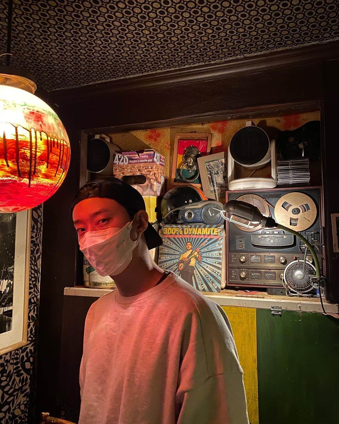 ハン・ジェソクのインスタグラム：「🍗레게치킨🍗」