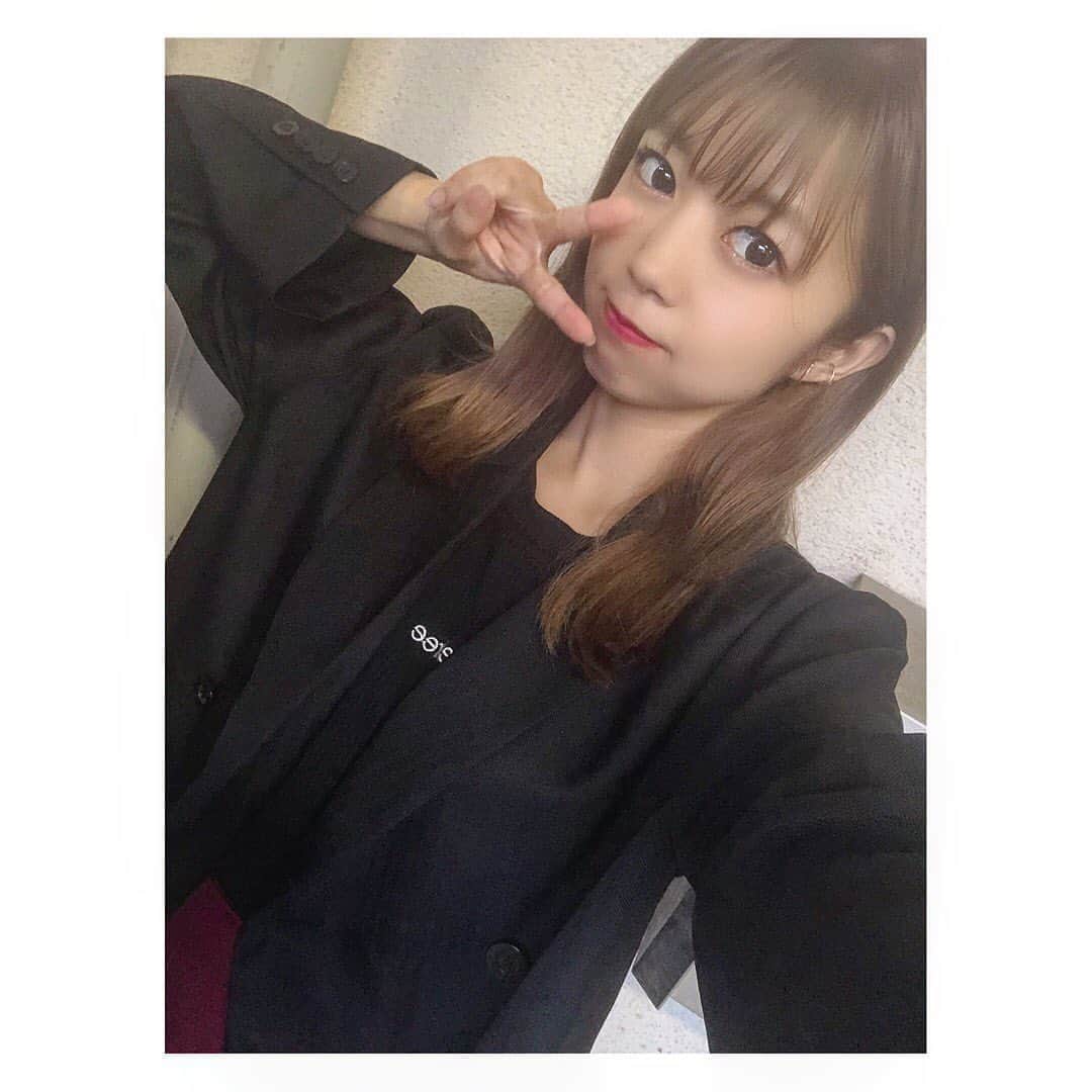 大庭彩歌さんのインスタグラム写真 - (大庭彩歌Instagram)「今日の福岡は肌寒かったけん、 ジャケット😎😎 ・ 出来る女になった気分！笑」10月5日 20時04分 - ooba__ayaka