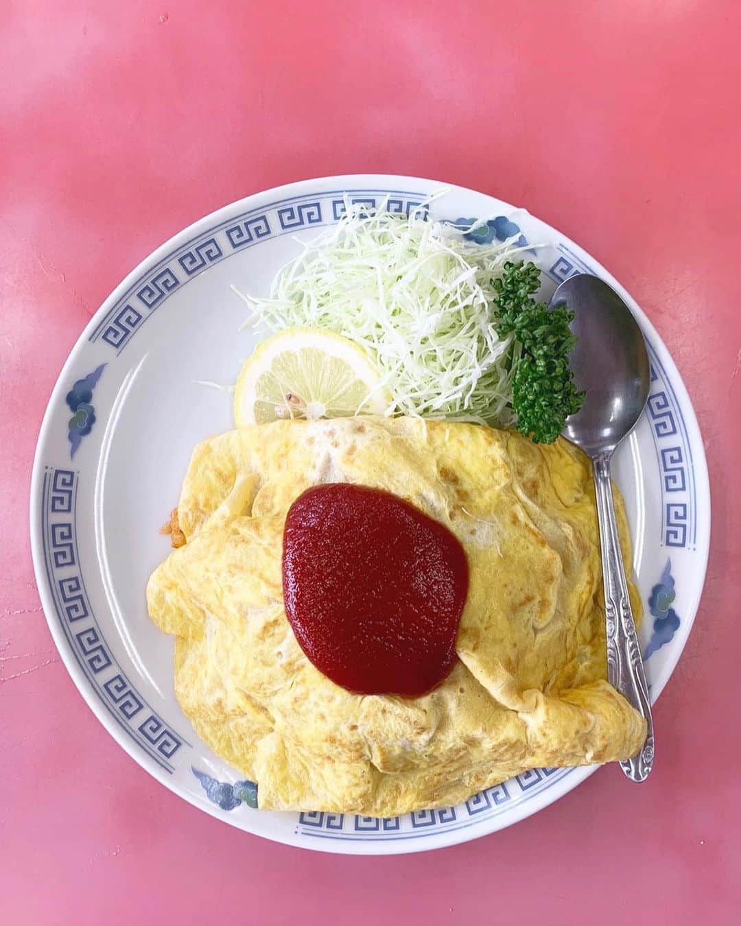 江本るり恵のグルメインスタ