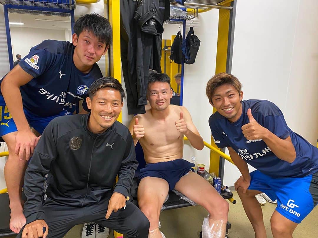 小出悠太のインスタグラム：「かずくんに負けないように頑張ります！！ これからもよろしくお願いします😎  #佐藤和弘 #めっちゃ寂しい #クソお世話になりました🙇‍♂️🙇‍♂️」