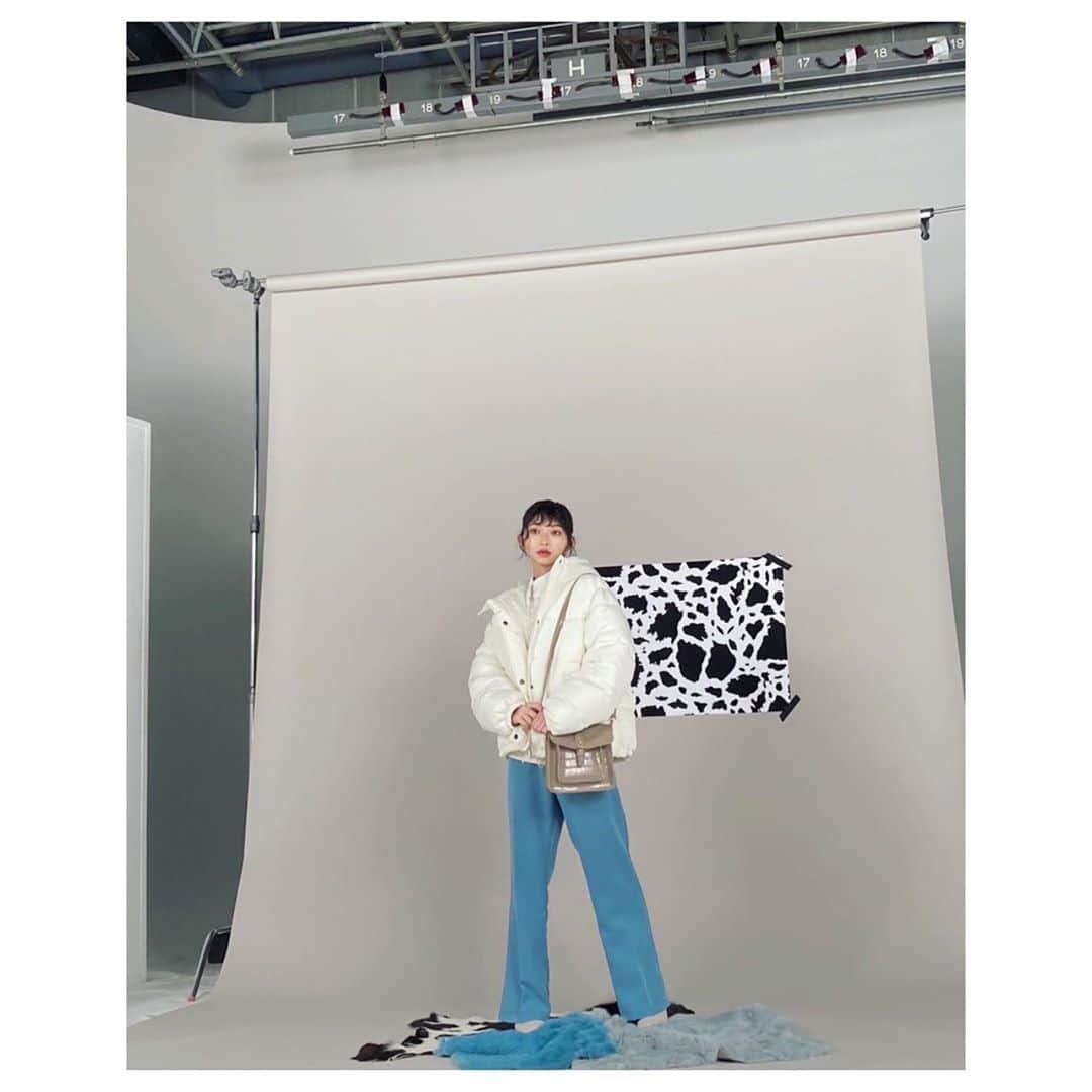 辻野かなみのインスタグラム：「❤︎﻿ ﻿ 👗#SPINNS﻿ ﻿ 超ときめき♡宣伝部がSPINNSの﻿ アウタービジュアルモデルとして登場させて頂いています💕﻿ ﻿ 私は、大人っぽダウンジャケットです🤍﻿ ﻿ 大人っぽさ、女性らしさを出せる白のアウター✨﻿ 合わせやすいのでオススメですよ😊﻿ ﻿ ﻿#オフショット #instagood #instalike #followme﻿ ﻿」