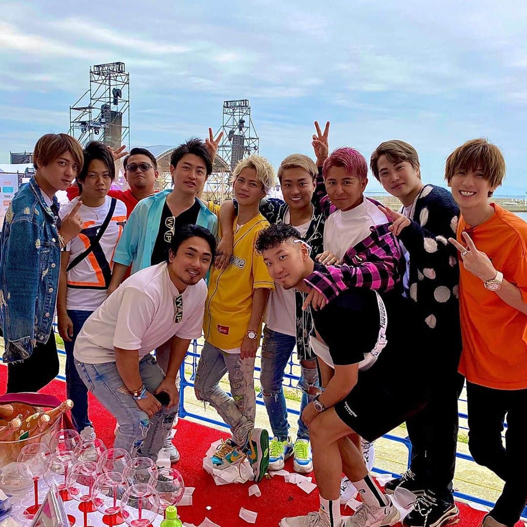 のインスタグラム：「→ 毎年恒例の ミュージックサーカス 久しぶりのパリピは楽しかった 🤤✨ でも最近はゴルフに夢中です🙈 ・ ・ ・ #ミュージックサーカス  #フェス  #パリピポ  #大阪  #ak69  #tace  #musiccircus」