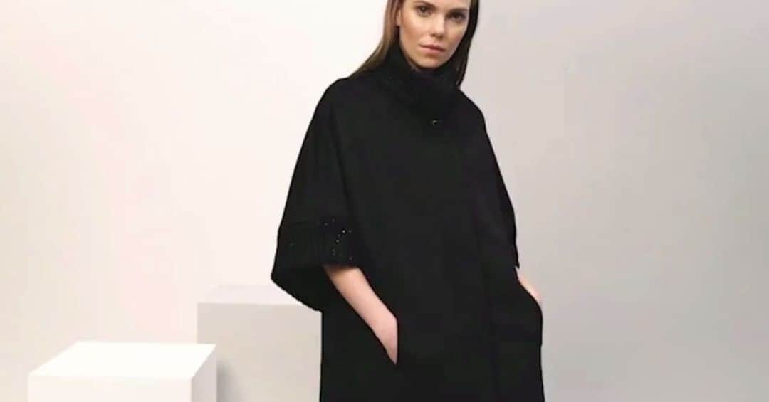 のインスタグラム：「#Cape - Why not?」