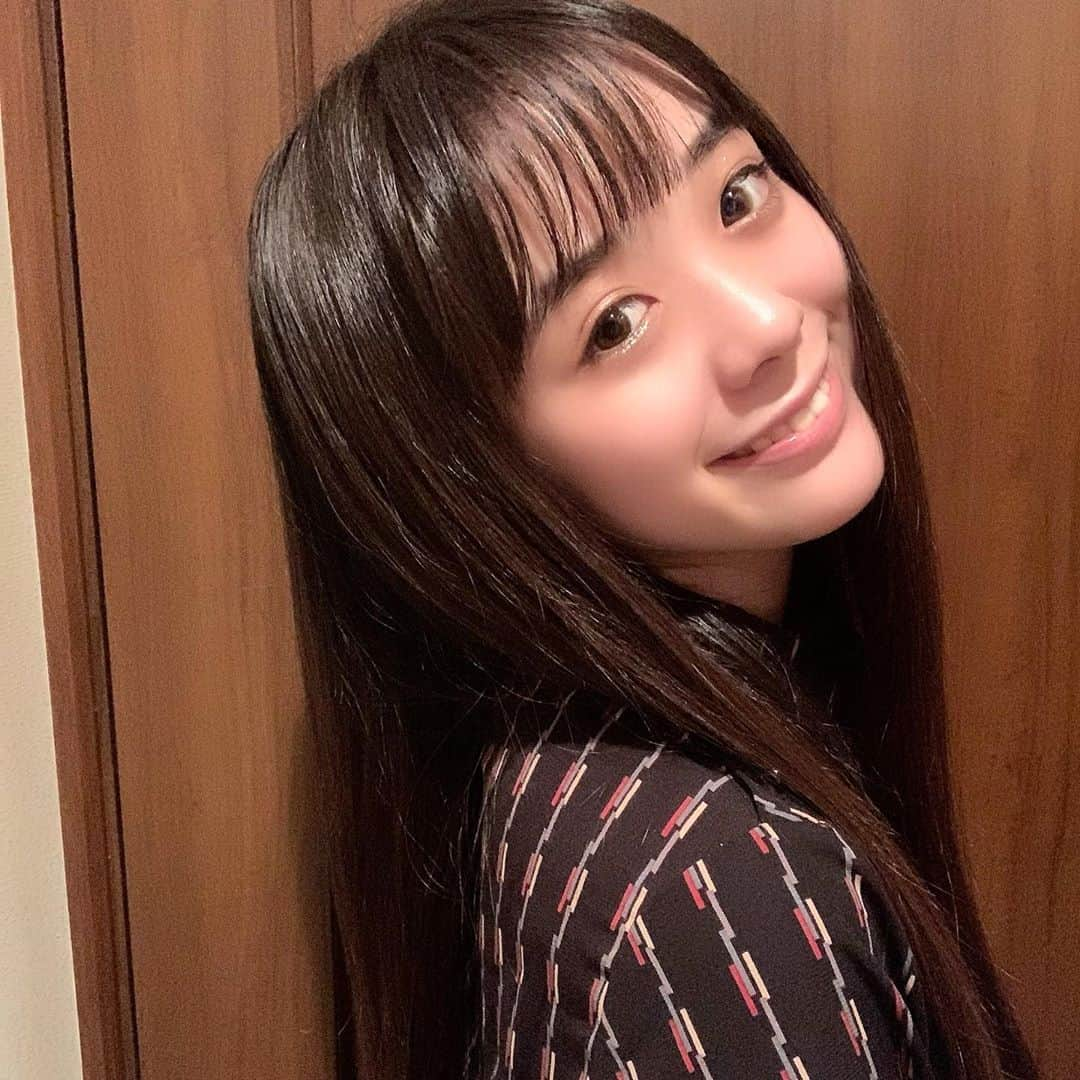 白川蘭珠さんのインスタグラム写真 - (白川蘭珠Instagram)「. 今日は、学校がお休みだったので、お母さんと沢山お話をしました👏✨ #お昼に起きた #ずっと眠かった #写真も #お母さんに #撮ってもらったんだ #🎶 #夢アド #ミスid #ミスid2021」10月5日 21時42分 - ranju_nishihara