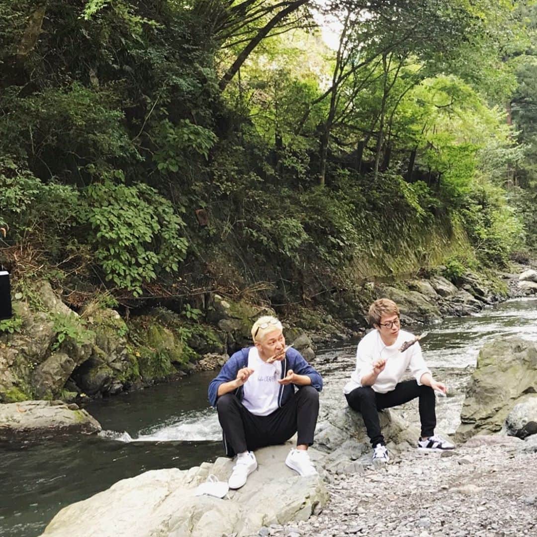 田村淳さんのインスタグラム写真 - (田村淳Instagram)「癒されるねぇ…川の音に…  あなたの癒しスポットはどこですか？」10月5日 21時45分 - atsushilb