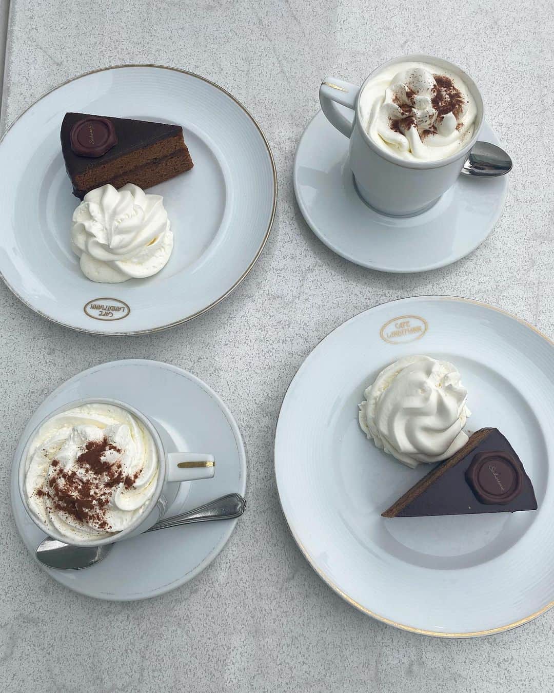 米徳京花のグルメインスタ