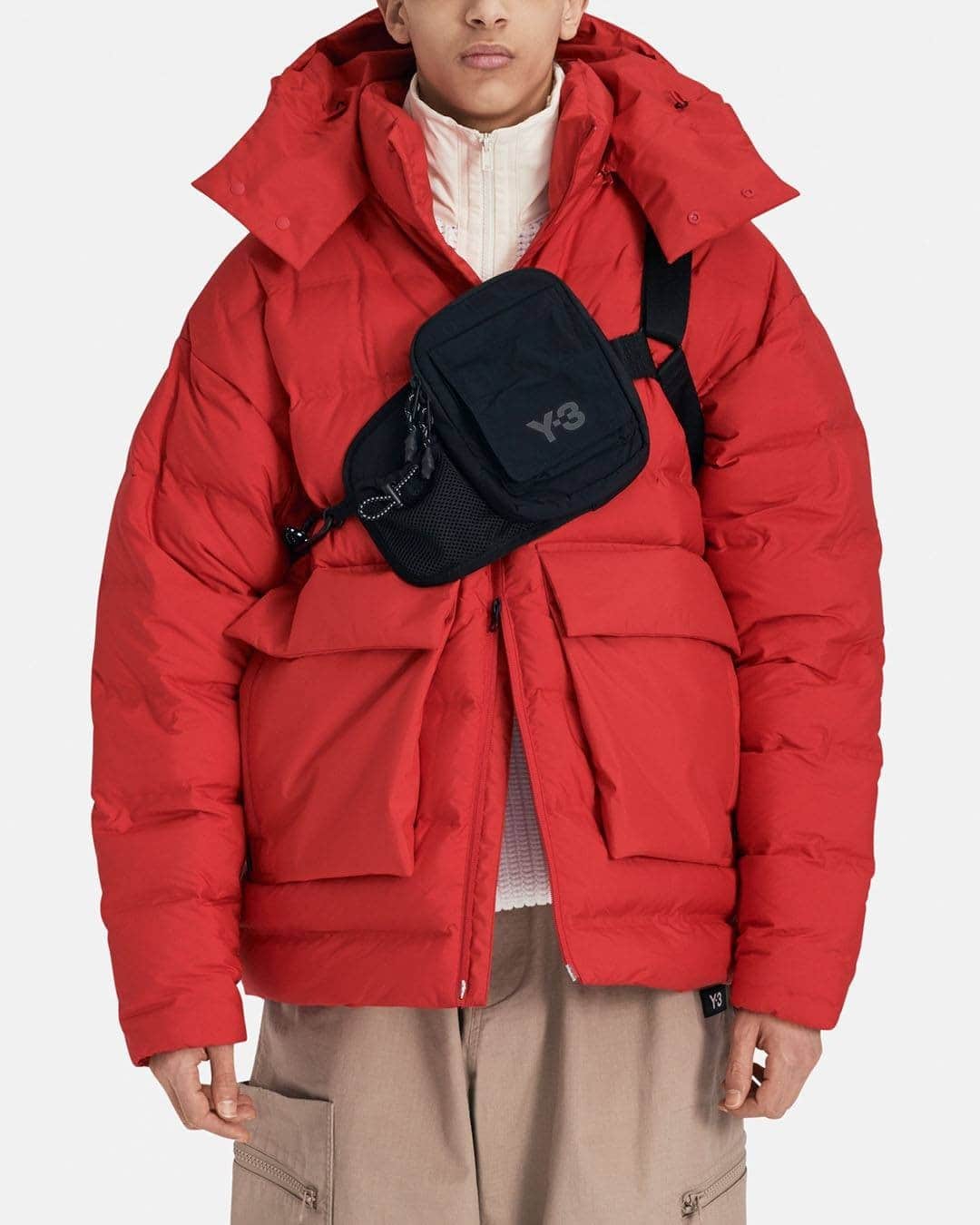 ワイスリーのインスタグラム：「Harnessing the essentials.  Y-3 Cord Bumbag. Y-3 Fall/Winter 2020 Collection. --- #adidas #Y3 #YohjiYamamoto Discover the collection at adidas.com/y-3」