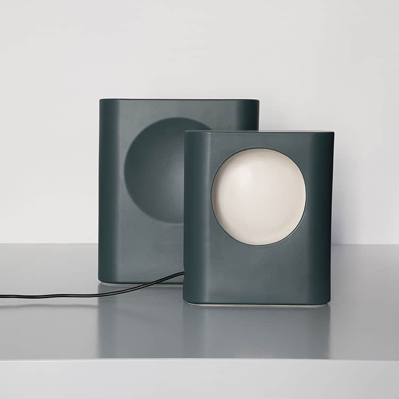 Design Milkさんのインスタグラム写真 - (Design MilkInstagram)「@pantertourron and @raawii.dk have collaborated on their first #lighting collection called SIGNAL. The series of monolithic ceramic lamps are the result of a long-standing friendship and the desire to create sincere pieces that are new contemporary classics. \\\ designmilk[dot]com」10月5日 23時34分 - designmilk