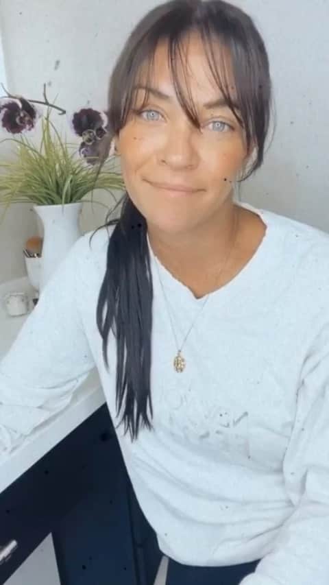 ジェシカ・ゾアのインスタグラム：「I’ll #neverforget where I was 19 years ago. Little did I know that a few years later I’d be moving to New York for work. I fell in love with the city which became a huge part of my heart. Every time I go to ground zero, it feels empty yet profoundly powerful at the same time. My heart goes out to all of those who lost loved ones that horrific day and thank you to the brave first responders who ran towards the tragedy.」