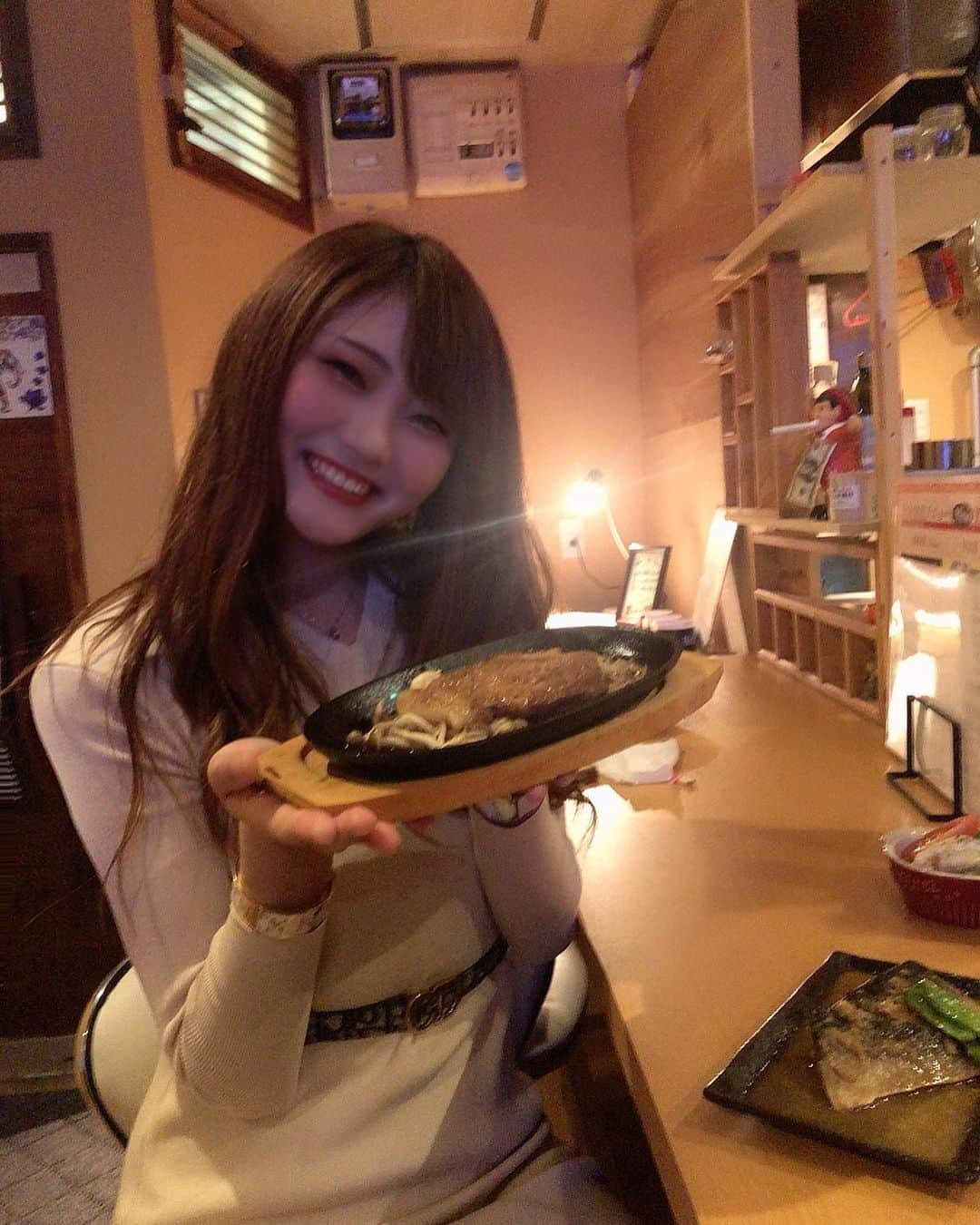 のインスタグラム：「また🙌す💓美味しいお店　　🐼いつもありがとうございます♥️皆様イチナナLIVEアプリダウンロード無料です💓さやか０９０４🍉検索🍉‼️出てきます🌈♥️毎朝5時55分から6時半までLIVE配信中🐼🐼毎朝待ってます🥂👗💓🌈🙌あっちゃん♥️Ask♥️も時間帯をずらしてエランドール後イチナナLIVE配信中💁🏼‍♀️こちらも盛り上がってるので是非来てください💕🎉♣️🌈🤍エランドール🎷ＰＭ8:00-ＡＭ1:00です🚨エランドールにも是非遊びに来てください〜✌️🐰💕🌻 #帯広エランドール #帯広E'lan d'or#帯広ラウンジ #帯広スナック#帯広snack #帯広 #十勝帯広 #帯広飲み屋 #帯広写真 #帯広ローヤルプラザビル #北海道 #帯広可愛い #帯広ホステス #帯広飲み放題 #帯広アルバイト募集#帯広アルバイト#帯広求人 #帯広おすすめ #帯広女の子#帯広バイト募集 #帯広オシャレ#帯広グルメ#帯広看板娘#帯広ダンス#帯広オフィスK#帯広祭り#帯広コスプレ#帯広イベント#帯広ターゲット」