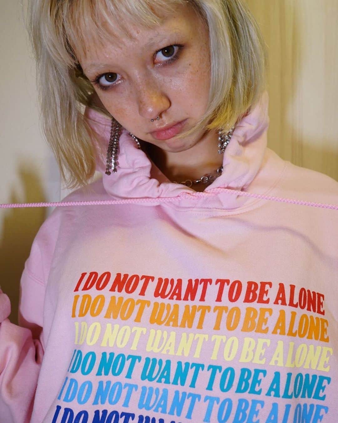板橋よしえのインスタグラム：「. 𝔸𝕌𝕋𝕌𝕄ℕ 𝐒𝐖𝐄𝐀𝐓 ⒸⒶⓉⒶⓁⓄⒼ メ⃞ッ⃞セ⃞ー⃞ジ⃞ S̳W̳E̳A̳T̳   𝕞𝕠𝕕𝕖𝕝 & 𝕤𝕥𝕪𝕝𝕚𝕟𝕘 @ashley__0625  𝕡𝕙𝕠𝕥𝕠𝕘𝕣𝕒𝕡𝕙𝕖𝕣 @kazaneflowerboy   #candystripper #candystripper_magazine」