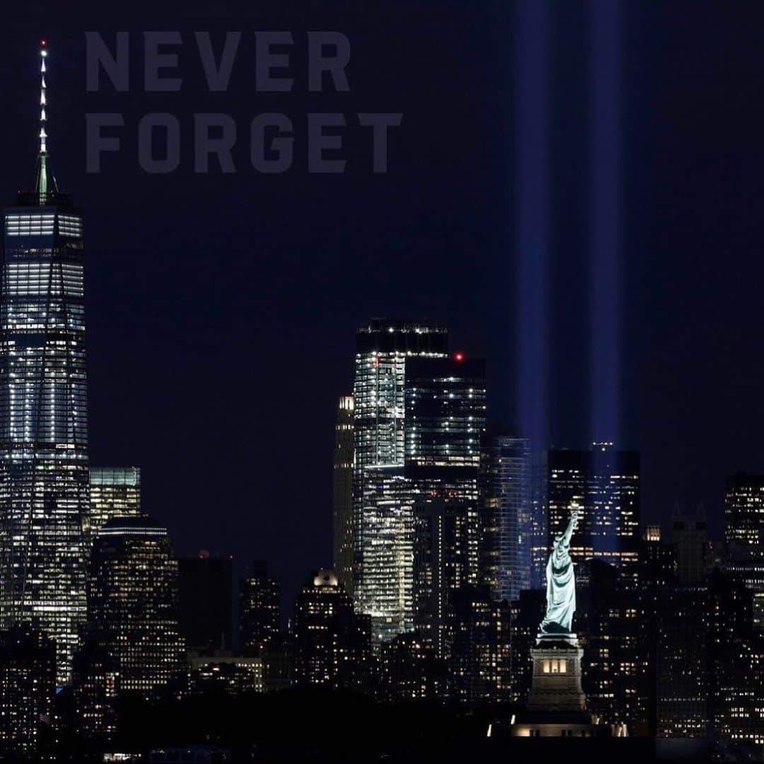 ブラッド・グザンのインスタグラム：「Thank you to all first responders who are real life hero’s, not only on this day but everyday!  A day I will never forget! 🇺🇸」