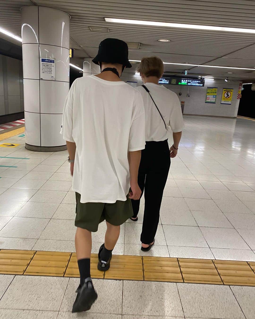 佐々木一輝（トキヨアキイ）のインスタグラム：「背中で語るタイプなんよね #範馬勇次郎」