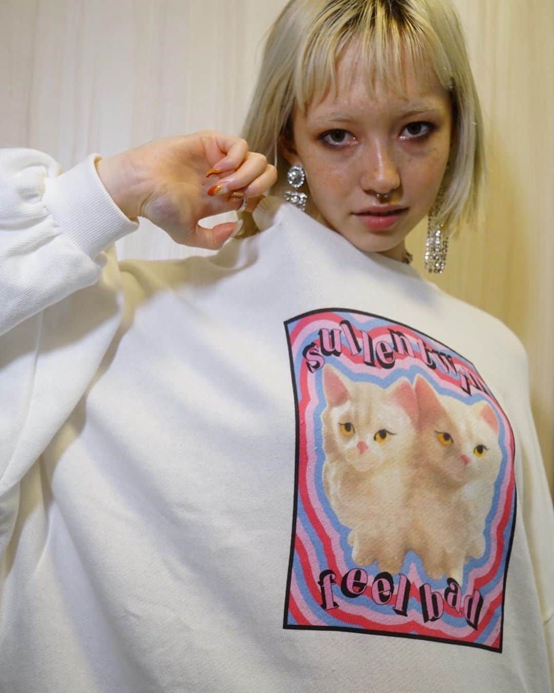 板橋よしえのインスタグラム：「. 𝔸𝕌𝕋𝕌𝕄ℕ 𝐒𝐖𝐄𝐀𝐓 ⒸⒶⓉⒶⓁⓄⒼ A⃨N⃨N⃨I⃨M⃨A⃨L⃨ S̳W̳E̳A̳T̳  𝕞𝕠𝕕𝕖𝕝 & 𝕤𝕥𝕪𝕝𝕚𝕟𝕘 @ashley__0625  𝕡𝕙𝕠𝕥𝕠𝕘𝕣𝕒𝕡𝕙𝕖𝕣 @kazaneflowerboy   #candystripper #candystripper_magazine」