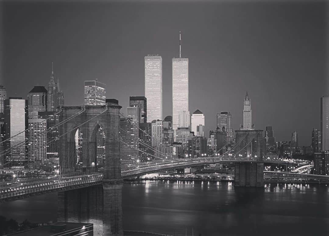 ショシャーナさんのインスタグラム写真 - (ショシャーナInstagram)「We ❤ NYC. Thinking about all of those that were affected by 9.11.01. 🏙🗽#ilovenewyork #nyc #newyorktough #newyorkstrong」9月11日 23時44分 - shopshoshanna