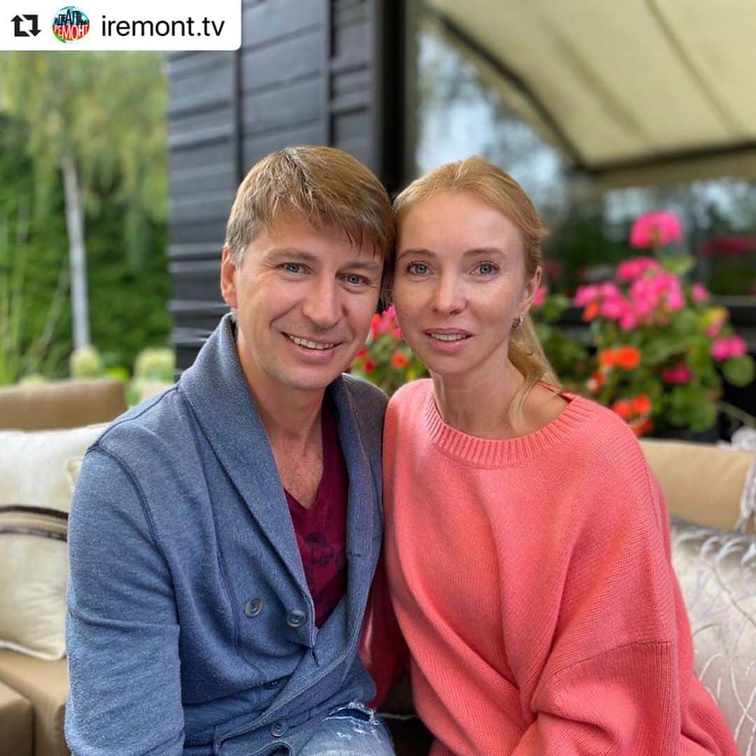 アレクセイ・ヤグディンさんのインスタグラム写真 - (アレクセイ・ヤグディンInstagram)「#Repost @iremont.tv with @make_repost ・・・ В преддверии выхода шоу «Ледниковый период» @ice_1tv образца 2020 года наша команда отправилась к прославленным фигуристам: ⛸сначала мы заглянем в гости к Алексею Ягудину @alexei.yagudin и Татьяне Тотьмяниной @tatianatotmyanina ⛸а затем посетим Евгению Медведеву jmedvedevaj   Что мы приготовили на этот раз? Какие сюрпризы ждут наших героев? Смотрите в субботу в 13:50 на @1tv  #надачусбарбье #медведева #тотьмянина #ремонт #дача」9月11日 23時51分 - alexei.yagudin