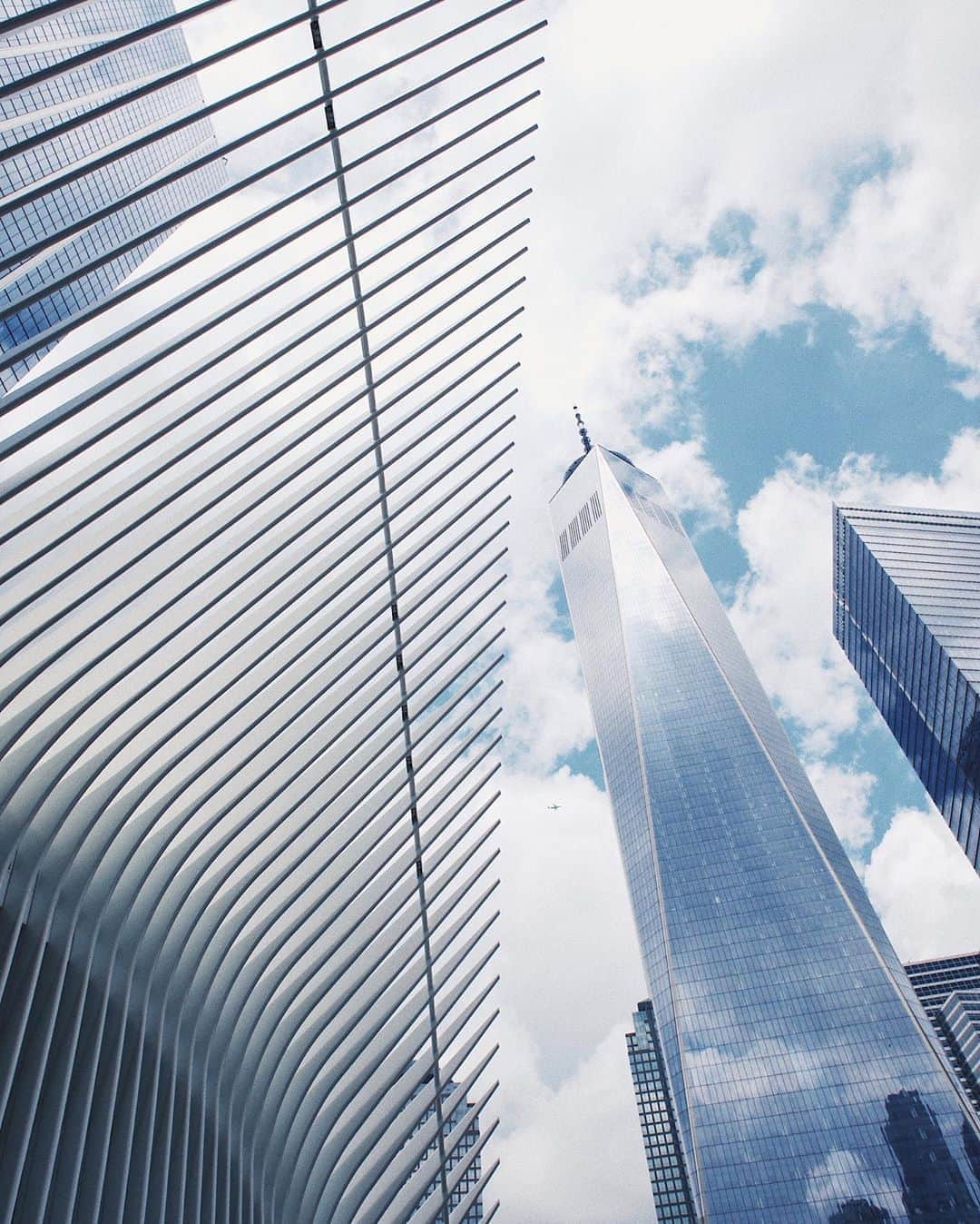 エリータハリさんのインスタグラム写真 - (エリータハリInstagram)「Always reflecting ✨  #NYC #NeverForget #ElieTahari」9月11日 23時52分 - elietahari