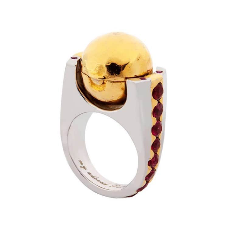 ベックスロックスのインスタグラム：「✨ TEMPLE RING ✨ ⠀⠀⠀⠀⠀⠀⠀⠀⠀ We are our own temples and how we choose to respect it, honour it and adorn it, is a true expression of us. ⠀⠀⠀⠀⠀⠀⠀⠀⠀ We create for conscious minded clients /collectors that are looking for a unique piece that embodies them through every single detail in our hand made bespoke designs.  ⠀⠀⠀⠀⠀⠀⠀⠀⠀ Celebrating Masters, Preserving Culture, Responsibly sourced and EmpowerIng Clients. ⠀⠀⠀⠀⠀⠀⠀⠀⠀ The temple ring was created by our Master Goldsmiths in Myanmar @turquoisemountainmyanmar  @rebeccamannersbespoke with meditation, precision and true skill.  ⠀⠀⠀⠀⠀⠀⠀⠀⠀ Available as a made to order custom design ONLY as your own personal talisman.  ⠀⠀⠀⠀⠀⠀⠀⠀⠀  ⠀⠀⠀⠀⠀⠀⠀⠀⠀ #sustainableluxury #bespokejewellery #theartofslow #templering #craftsmanship  #finejewelry」