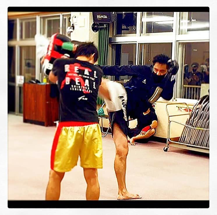 成松修さんのインスタグラム写真 - (成松修Instagram)「ハイキック  #キックボクシング #kickboxing #ハイキック #蹴り #上段蹴り #右ハイキック #action」9月12日 0時24分 - ore_osamu