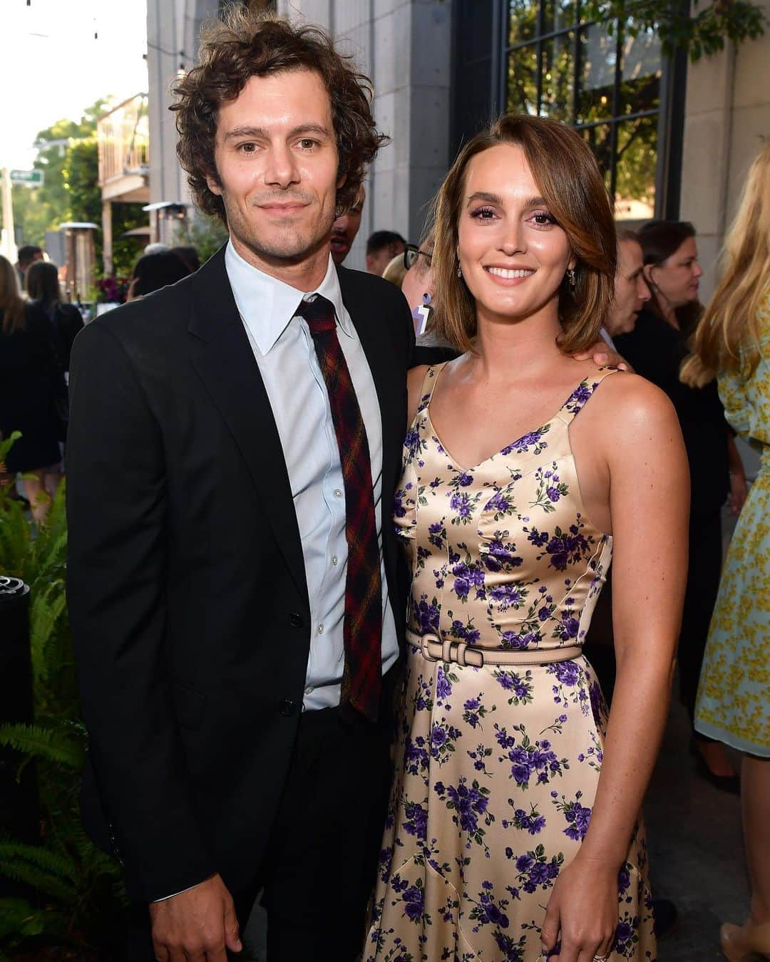 Just Jaredさんのインスタグラム写真 - (Just JaredInstagram)「#AdamBrody and @itsmeleighton welcome a second child! Tap this picture in the LINK IN BIO to find out more details. #AdamBrody #LeightonMeester  Photo: Getty」9月12日 0時51分 - justjared