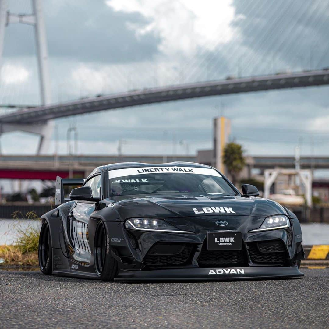 Wataru Katoさんのインスタグラム写真 - (Wataru KatoInstagram)「LBWK LIBERTY WALK  LB★WORKS TOYOTA SIPRA90😊  @toyota_jp @toyotausa @toyotaracing @toyota @__toyota_supra__ @libertywalkkato@bride@ltmw #lbwk#libertywalk#lbnation#libertywalkkato#bride#airrexsuspension #fiexhaust #yokohamatire#drift#toyota#toyotasupra#supra #supra90#stance#supergt#gt#japan#airrexsuspension #fiexhaust #rdb #dub#libertywalkeu#widebody#nike#hotwheelscollectors #hotwheels #hotwheelscollector #hotwheelscustom #hotwheelsindonesia」9月12日 0時52分 - libertywalkkato