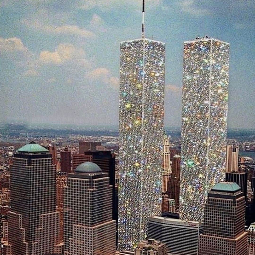 ダニジョーのインスタグラム：「We will never forget this day. Our hearts are with the ones we lost and the ones left behind #nystrong」