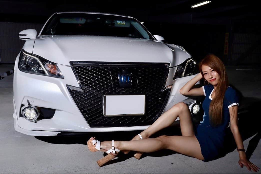 菊池友梨のインスタグラム：「sexy car girl🧸🎈🧸✨ . . 🚘：21crown 📸：@hamu.t . . #車好き女子 #セクシーカーガールズ #sexycargirl's #クラウン #21crown #crownathlete #クラウンアスリート210系 #キャンギャル #被写体モデルさんと繋がりたい #被写体モデル勉強」