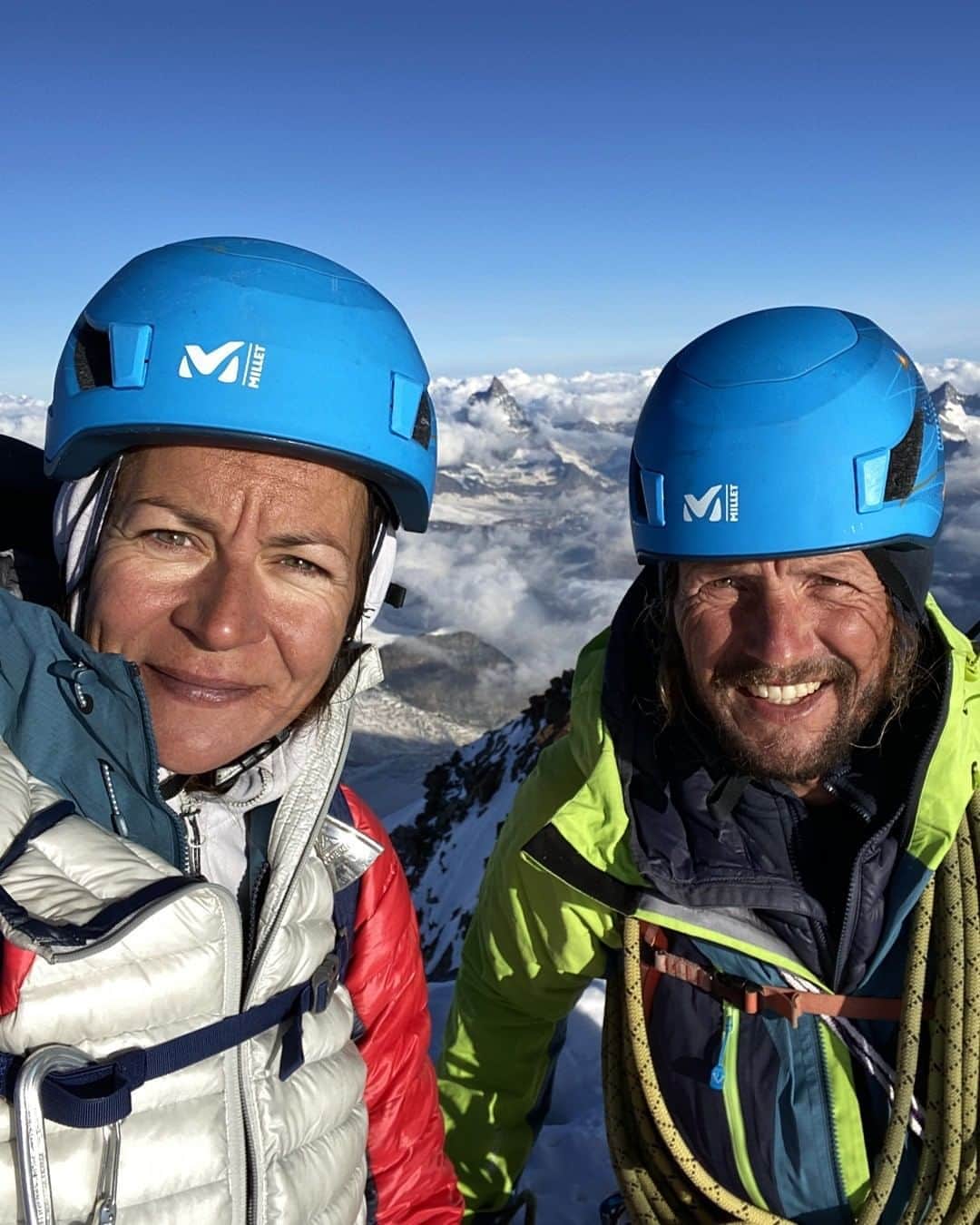 ミレーのインスタグラム：「Summit faces. In their quest of reaching the 82 "4000" summits without taking any lift, @jordane_lienard and @fredericbrehe are now more than halfway to the end! Keep it going 💪  @4mil82  #MilletRiseUp」
