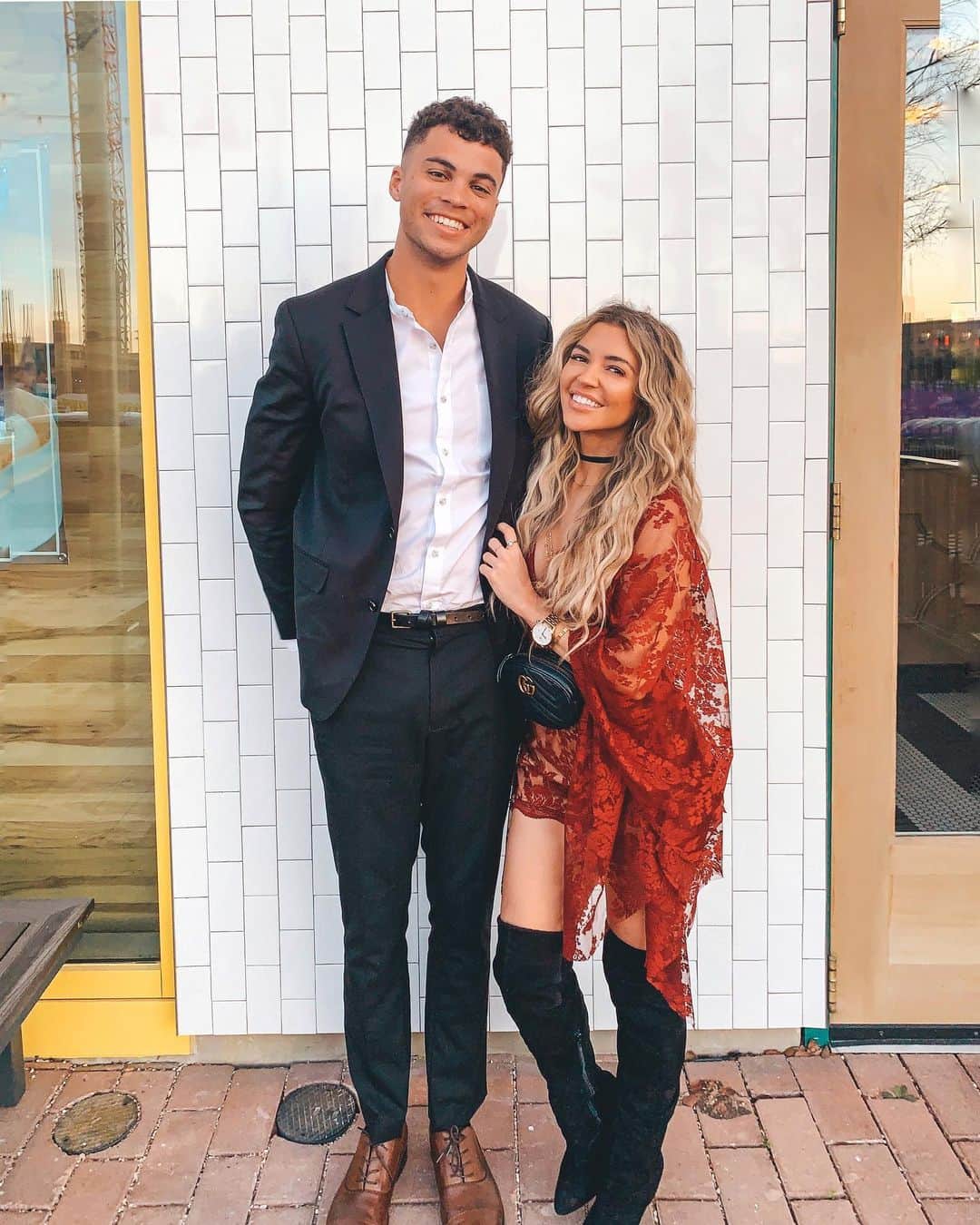 Nikki Blackketterのインスタグラム：「happy birthday to this boomer ✨🧸 my teddikins 🥰 ~*28 years young*~ ~*can fly helicopters & planes but also occasionally sets fire alarms off when cooking*~ ✨🧸 Disclaimer : his bday was actually yesterday but he’s the Virgo ♍️ to my Pisces ♓️ 🥰🥰 ty for being you, bb」