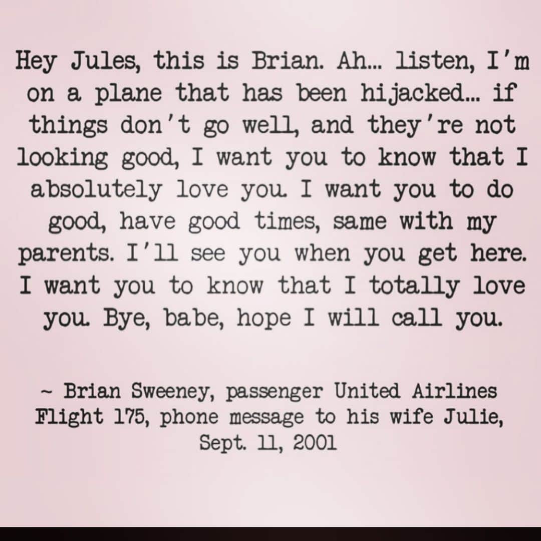 アリ・ラーターのインスタグラム：「My thoughts and prayers are with every family that lost love ones, and the first responders who gave the ultimate sacrifice. I was in NYC doing a play on 9/11, and I will never forget that day. #neverforget 💔」