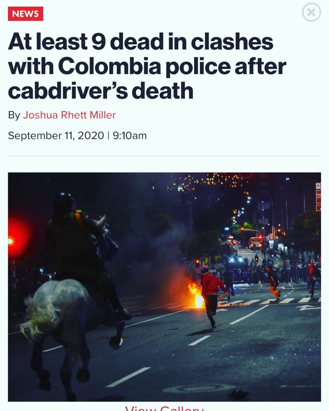 ジョン・レグイザモさんのインスタグラム写真 - (ジョン・レグイザモInstagram)「Police rioting against protesters in Colombia!! Colombia suffering through the pandemic now gets this!」9月12日 2時06分 - johnleguizamo