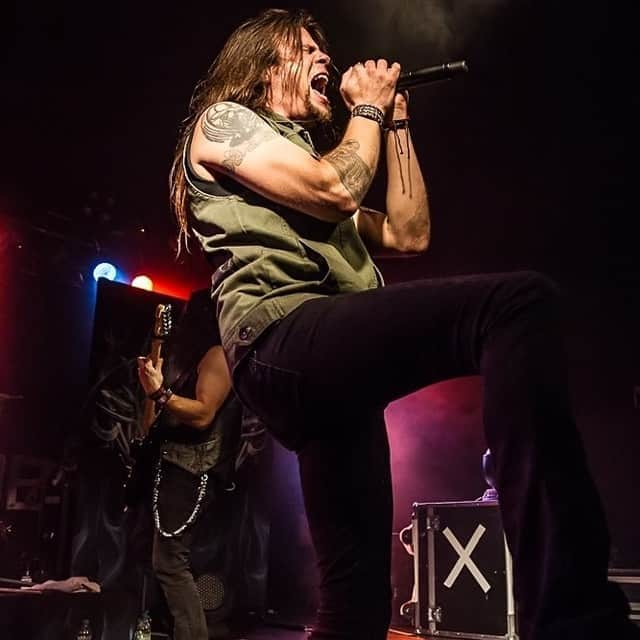 Queensrycheさんのインスタグラム写真 - (QueensrycheInstagram)「#fbf - Todd at the Theater Fabrik in Muenchen, Germany 2013 (photo credit Florian Stangl Photography) #queensryche #flashbackfriday #germany🇩🇪 #toddlatorre #tlt #thevoice #leadsinger #leadvocalist #singersongwriter #bamf」9月12日 3時14分 - queensrycheofficial