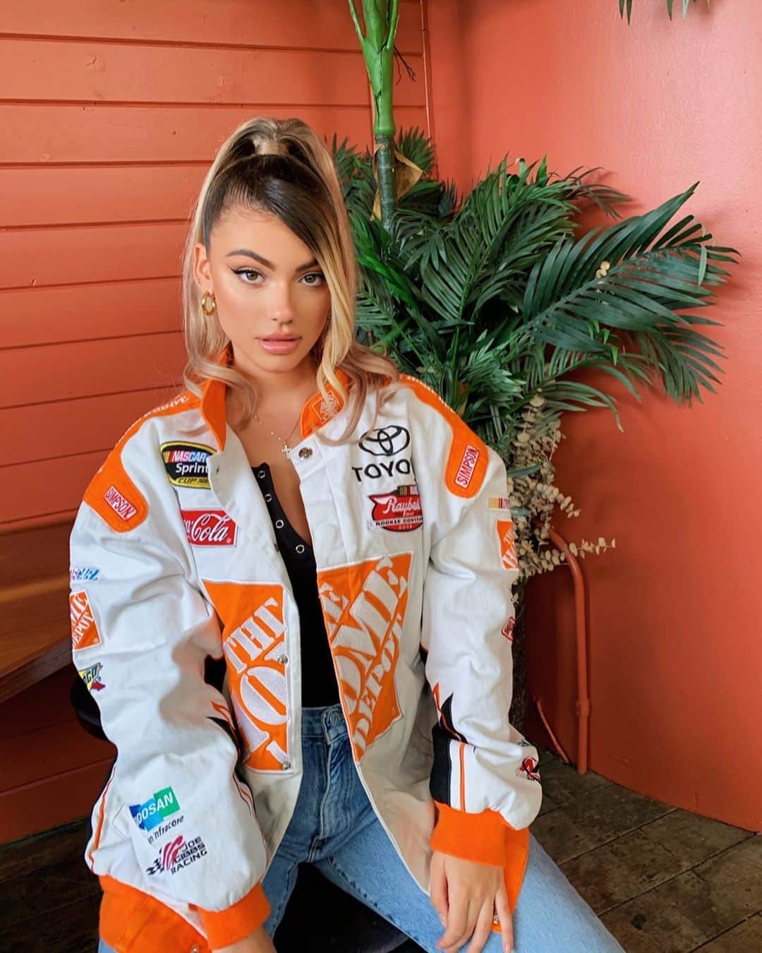 ケルシーのインスタグラム：「today was an exciting day filled with exciting things and i am excited!!!!!」