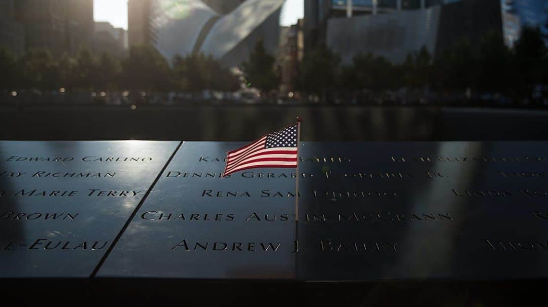 のインスタグラム：「To our angels and heroes  Our sisters and brothers Your lives will forever be remembered through generations.. we will carry your torch, and #NeverForget」