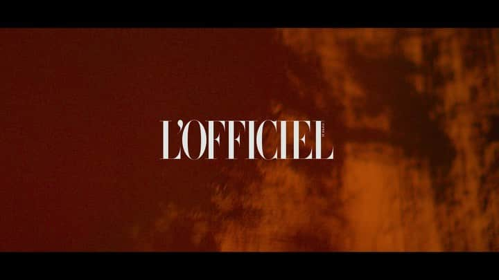 Elcin Sanguのインスタグラム：「L’officiel 🧡」