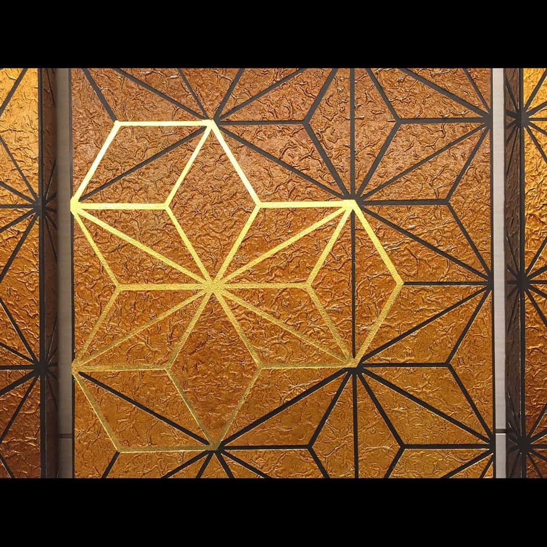 のインスタグラム：「#wajue #washi #wallpaper #japanesewallpaper #wallcovering #hemppattern #textures #luxuryhomes #surfacedesign #ecomaterials #interiordesign #interior #design #interiordesigner #interior_design #interiorart #interiorstyle #lighting #hoteldesign #hoteldesigner #shopdesign #shopdesigner #hoteldecor #materials #handmade #luxurylifestyle #luxurydesign #designideas #deco #artwork」
