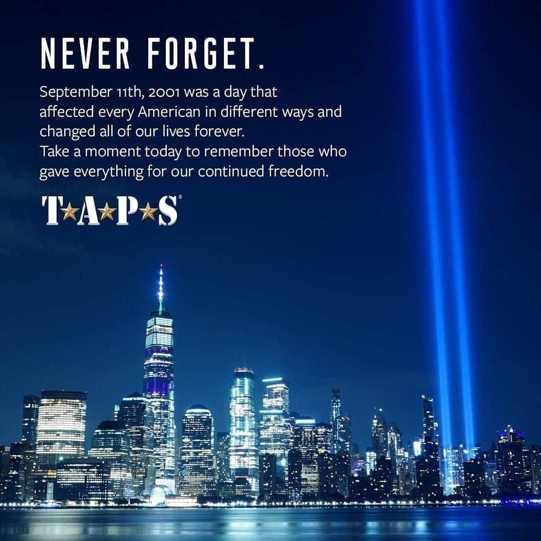 ビリー・レイ・サイラスさんのインスタグラム写真 - (ビリー・レイ・サイラスInstagram)「#NeverForget #SomeGaveAll」9月12日 4時10分 - billyraycyrus