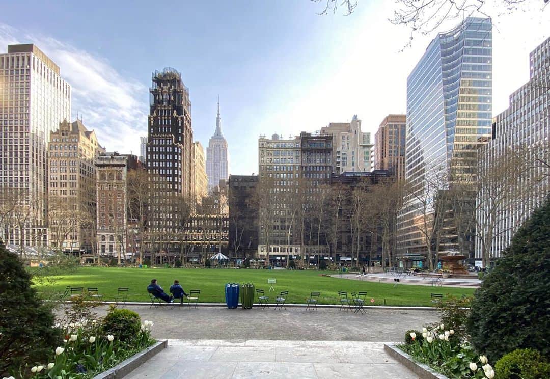 セバスチャン・スタンさんのインスタグラム写真 - (セバスチャン・スタンInstagram)「Thinking of NYC today 🙏🏻 #NeverForget」9月12日 4時19分 - imsebastianstan
