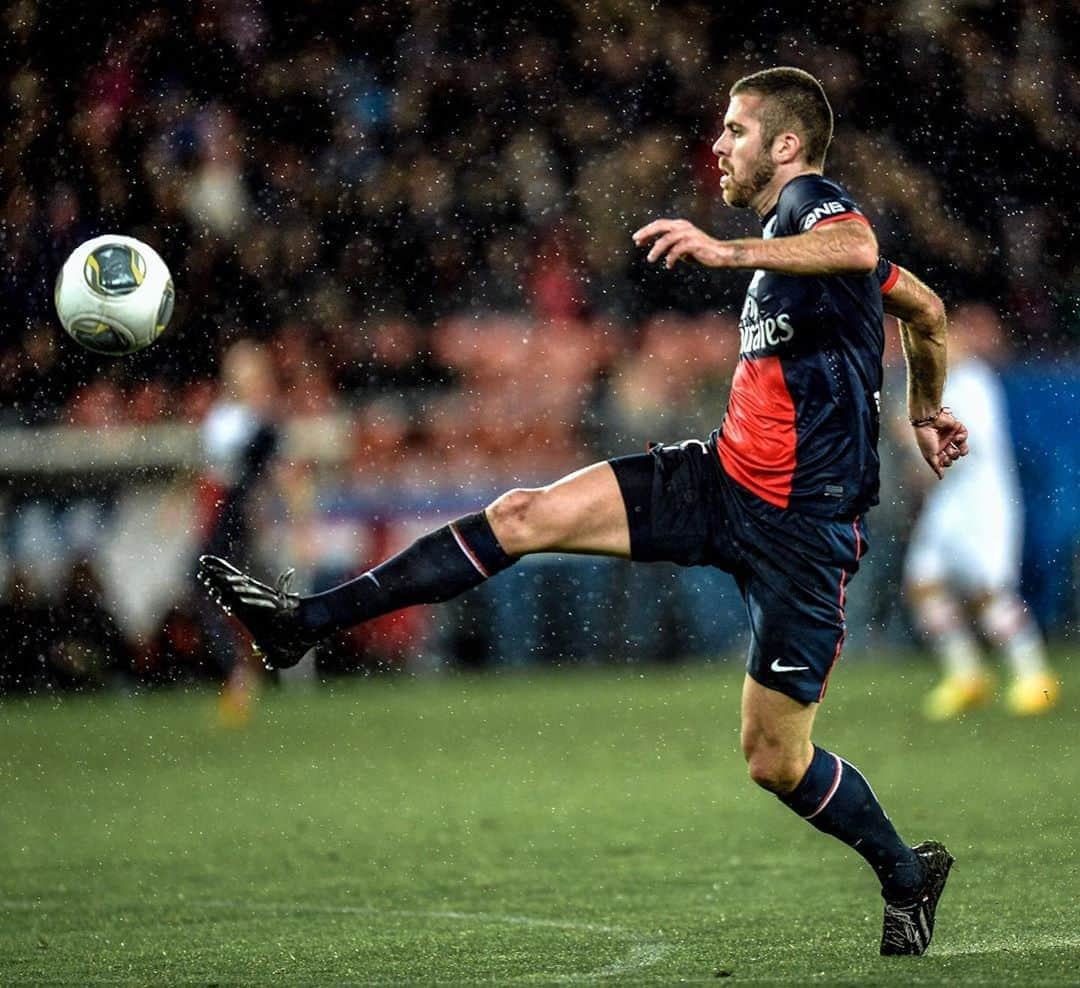 リーグ・アンさんのインスタグラム写真 - (リーグ・アンInstagram)「🇫🇷 @psg 🤝 @seriea 🇮🇹 🆕 ✍️ Alessandro @florenzi devient le 22e joueur à arriver au Paris Saint-Germain en provenance du Calcio ! Deviendra-t-il une #Ligue1Legends comme ses prédécesseurs 😉✨ ?  Alessandro Florenzi has just joined PSG. What are some of your favourite memories of these former Serie A players? • • #Ligue1UberEats #PSG #ParisSG #ParisSaintGermain #Florenzi #SerieA #Paris」9月12日 4時27分 - ligue1ubereats